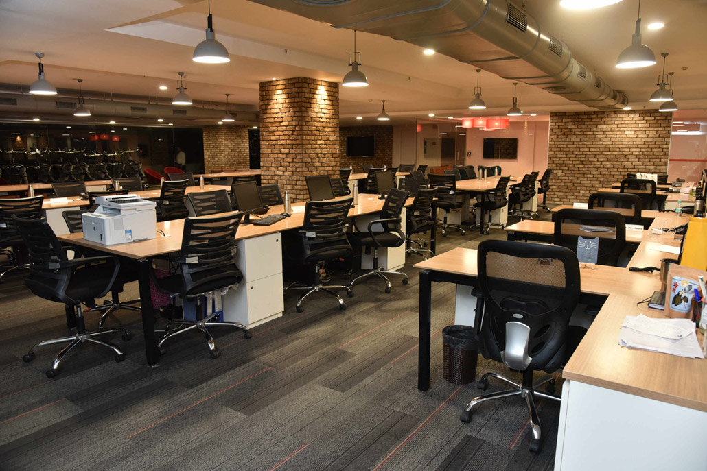 fashion-interior-work-station-warm-gesture